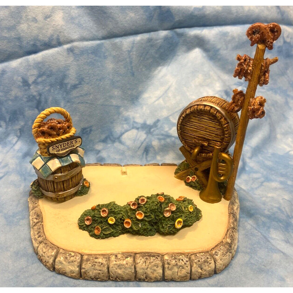 GOEBEL HUMMELSCAPES MARKTPLATZ DISPLAY STAND 2001 #1065-D - Picture 1 of 8